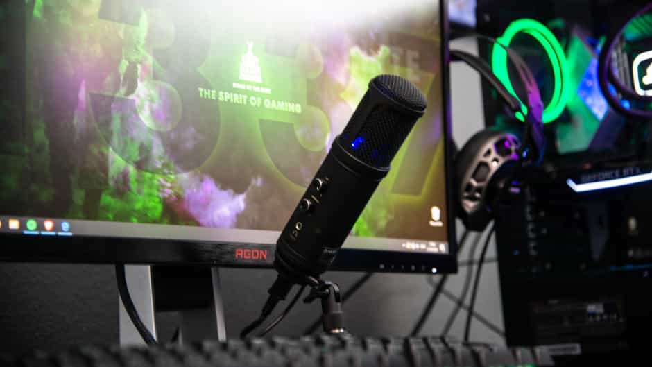 gry na ktorych mozna zarobic streaming twitch youtube